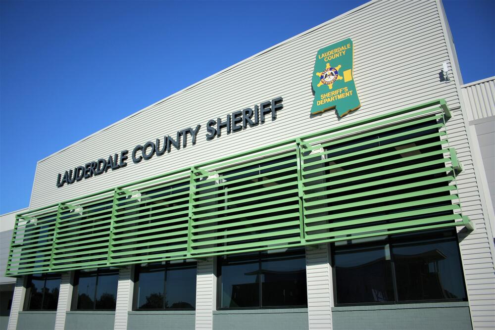 New Lauderdale County Sheriff's Office Building in Tan and Green with State of MS Sheriff's Logo